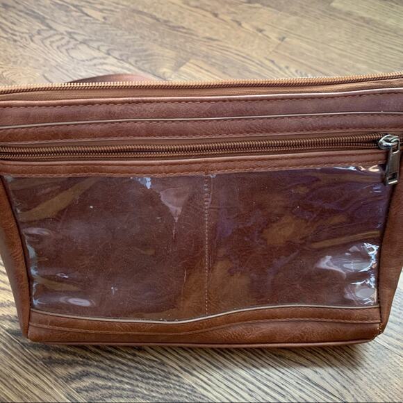 Lucky 7 crossbody display purse in cognac - Picture 4 of 8